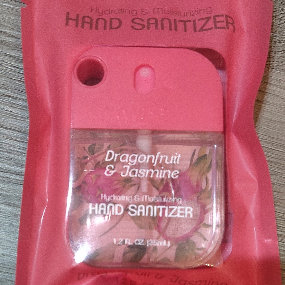 🆕Hydrating Moisturizing Hand Sanitizer w Dragonfruit & Jasmine 1.2oz